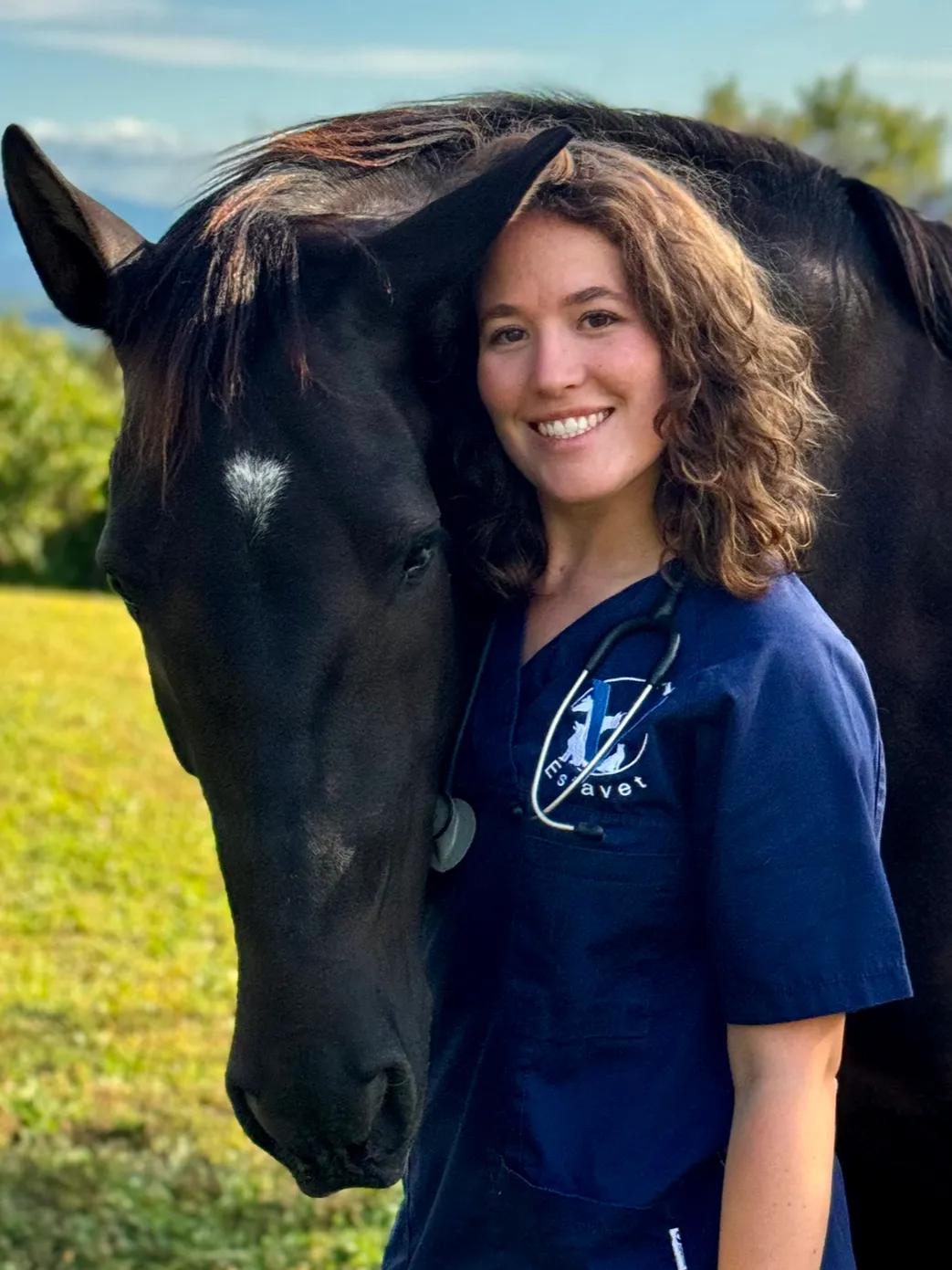 Méd. Vét. Elena BRETTON